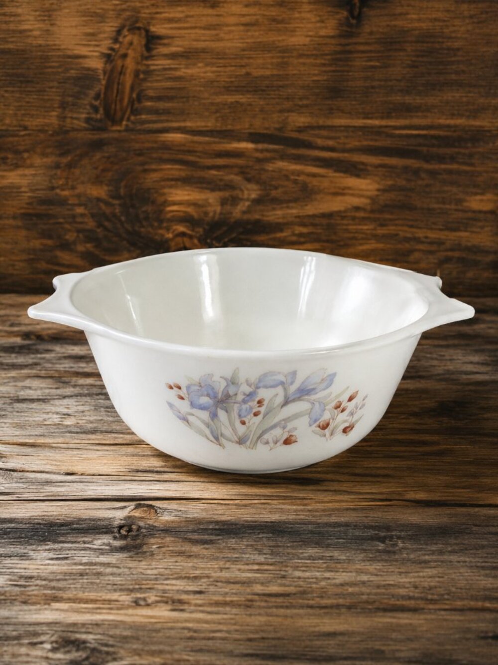 Vintage Pyrex Blue Iris Floral Casserole Dish White Blue Flowers